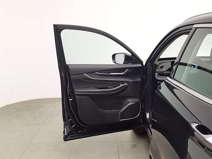 Фото 8 - Exeed LX C-DM Hybrid