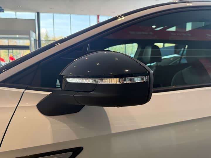 Фото 4 - Volkswagen ID.4 Crozz