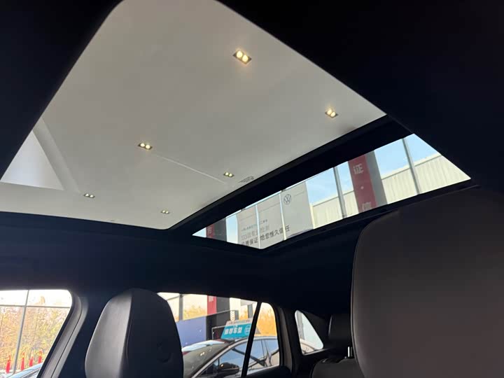 Фото 9 - Volkswagen ID.4 Crozz