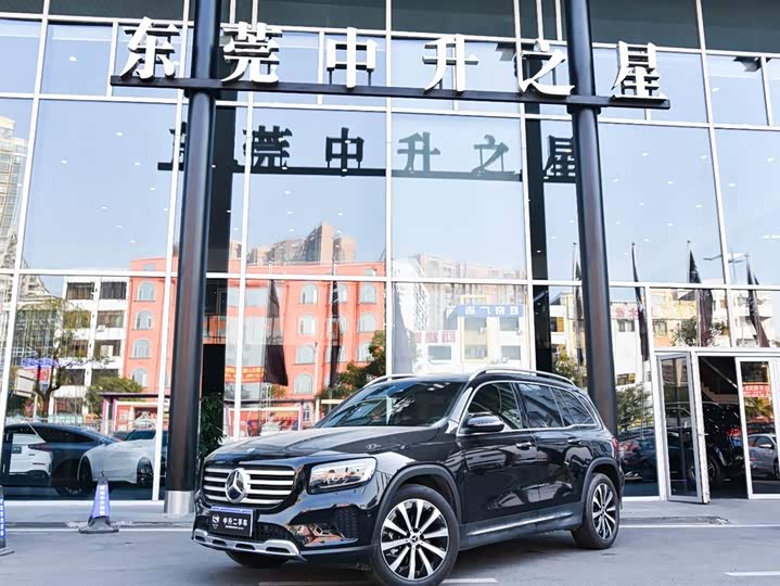 Фото 2 - Mercedes-Benz GLB-Class