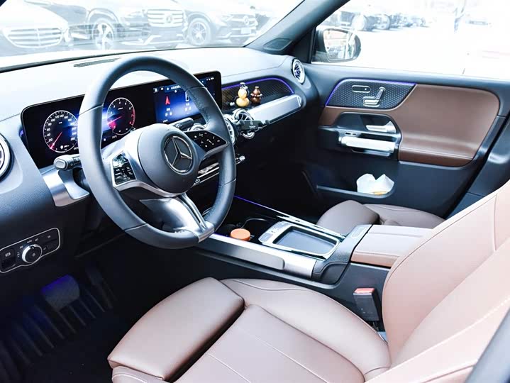 Фото 3 - Mercedes-Benz GLB-Class