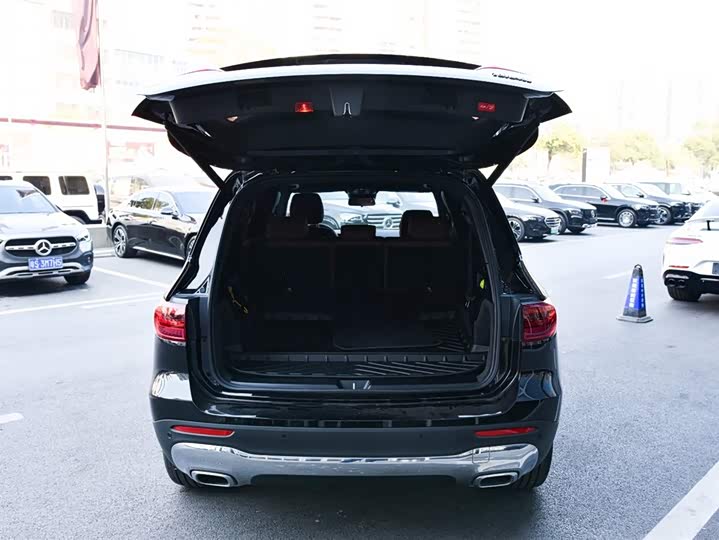 Фото 8 - Mercedes-Benz GLB-Class