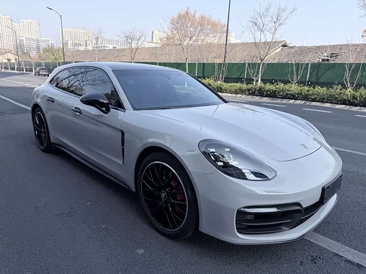 Фото 3 - Porsche Panamera