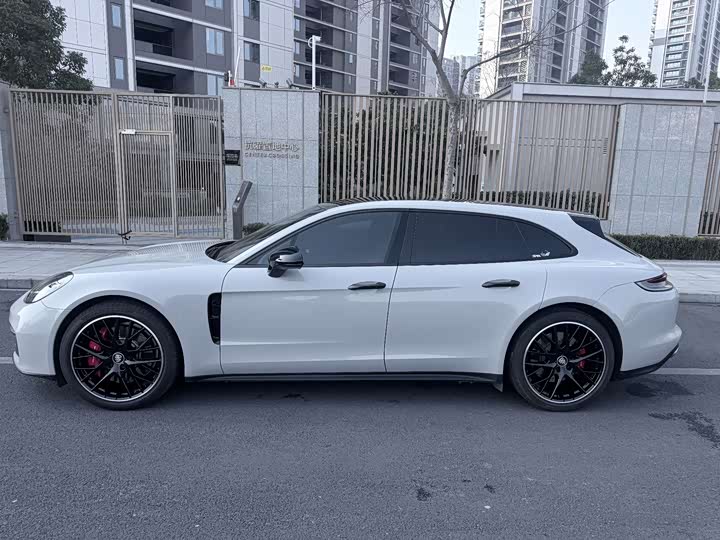 Фото 4 - Porsche Panamera