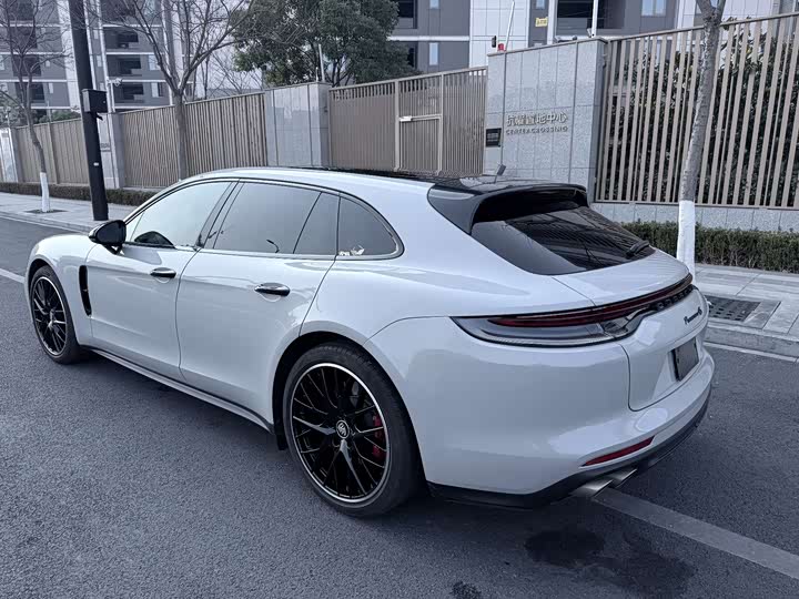 Фото 6 - Porsche Panamera