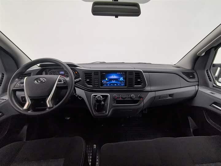 Фото 5 - Maxus V80