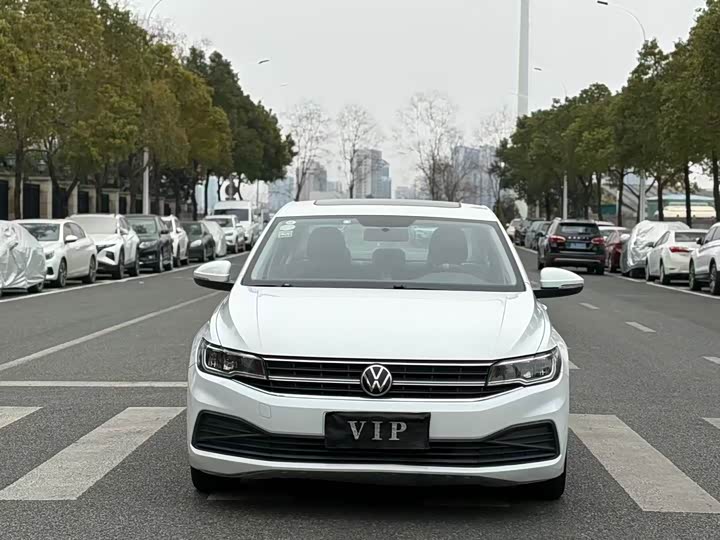 Фото 1 - Volkswagen Bora