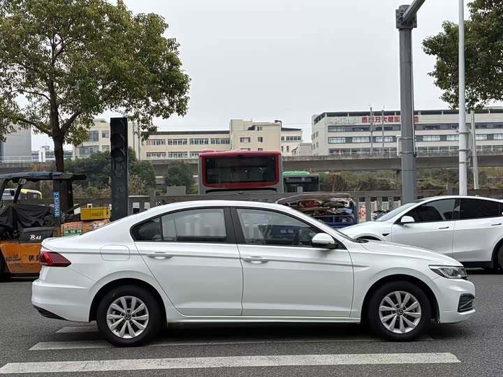 Фото 4 - Volkswagen Bora