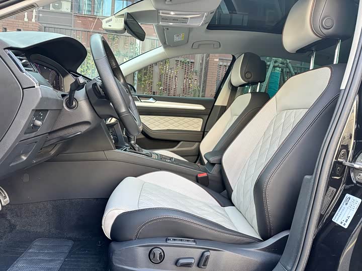 Фото 8 - Volkswagen Magotan