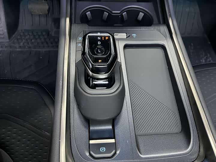 Фото 3 - Ford Edge