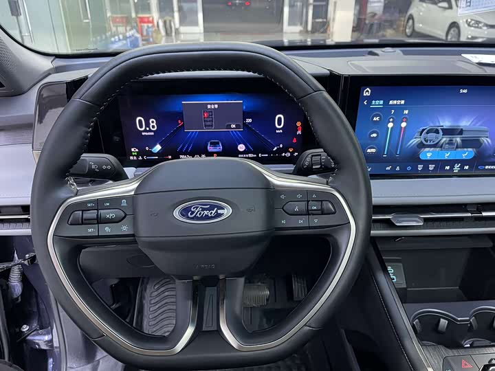 Фото 6 - Ford Edge