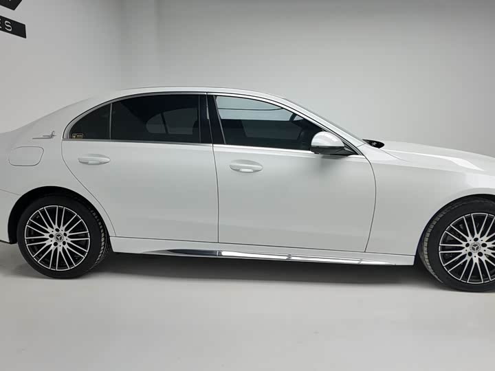 Фото 9 - Mercedes-Benz C-Class