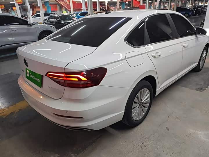 Фото 7 - Volkswagen Lavida