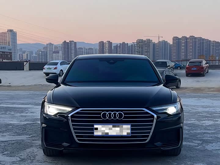 Фото 2 - Audi A6L