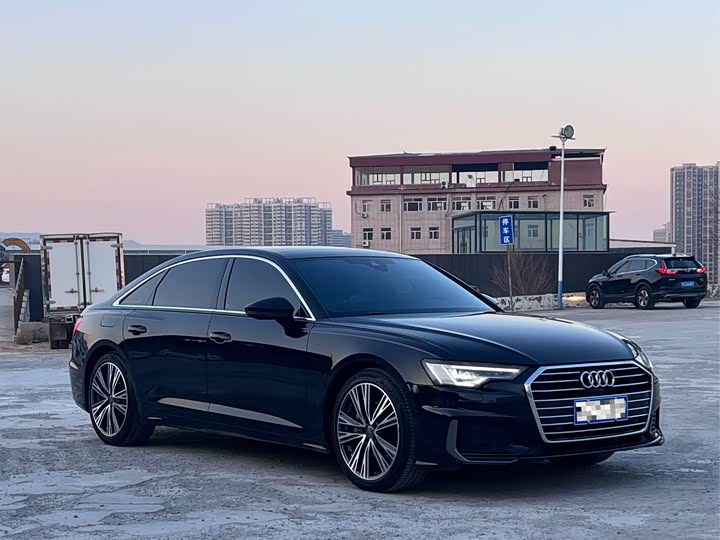 Фото 3 - Audi A6L