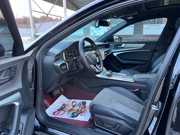 Фото 4 - Audi A6L