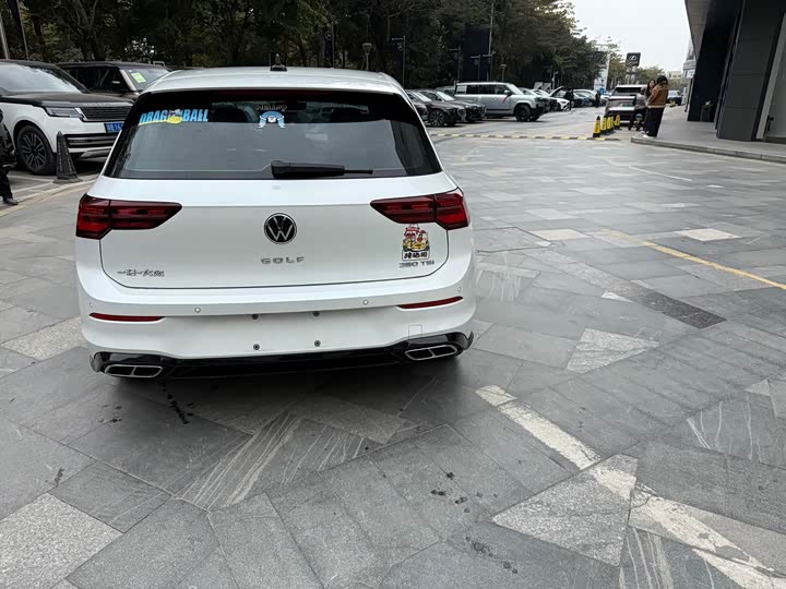 Фото 8 - Volkswagen Golf