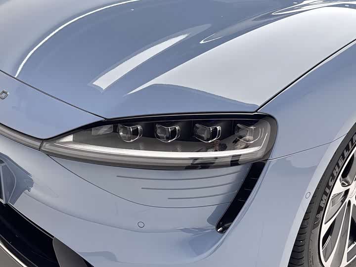 Фото 9 - Luxeed S7