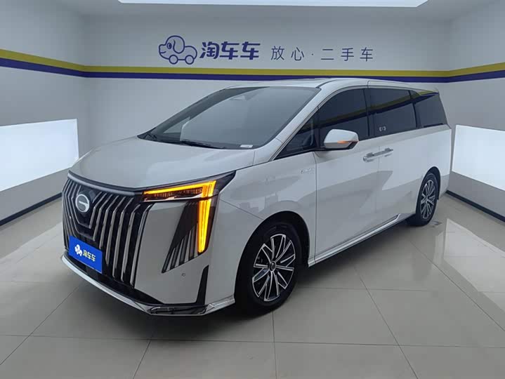 Фото 1 - GAC Trumpchi M8