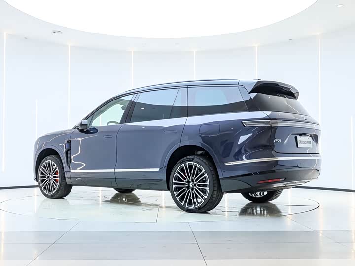 Фото 4 - Nio ES8