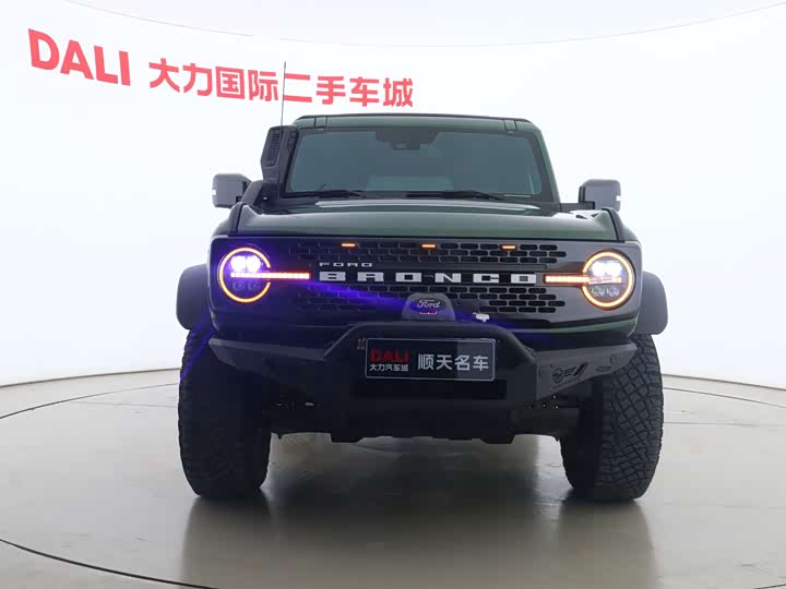 Фото 2 - Ford Bronco