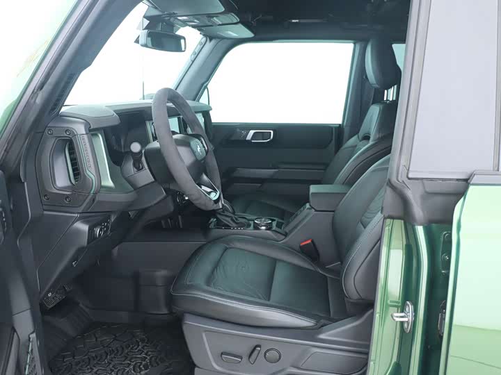 Фото 3 - Ford Bronco