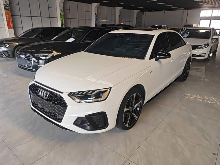 Фото 1 - Audi A4L