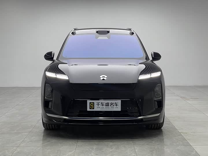 Фото 2 - Nio ES8