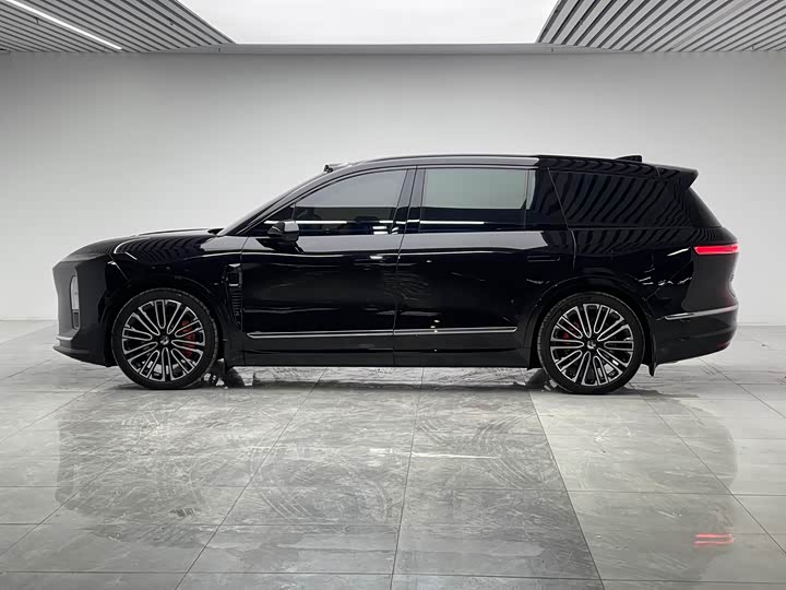 Фото 7 - Nio ES8