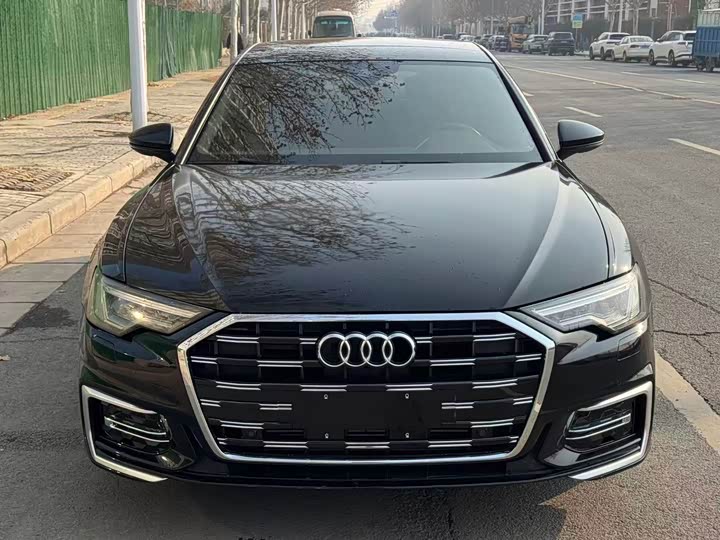 Фото 2 - Audi A6L