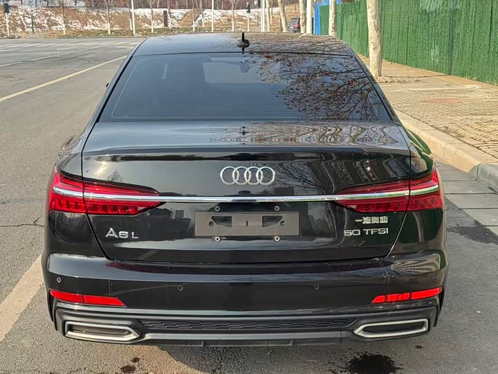 Фото 8 - Audi A6L