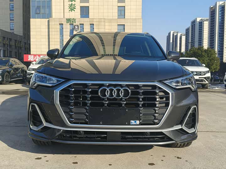 Фото 2 - Audi Q3