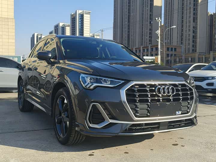 Фото 3 - Audi Q3