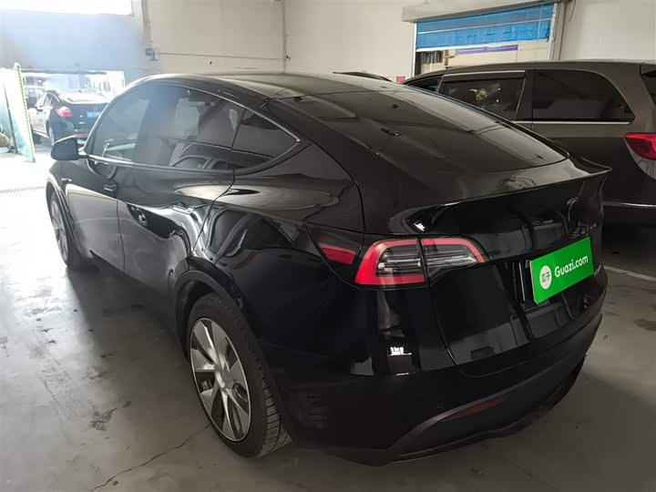 Фото 5 - Tesla Model Y