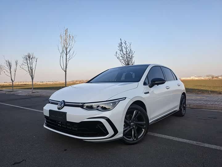 Фото 1 - Volkswagen Golf