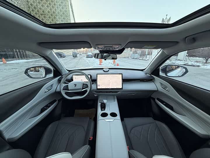 Фото 9 - Changan UNI-Z Hybrid