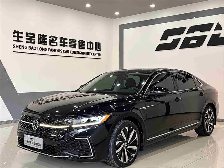 Фото 1 - Volkswagen Passat