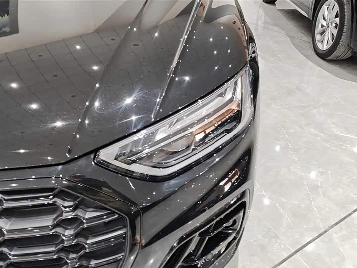 Фото 5 - Audi Q5L Sportback