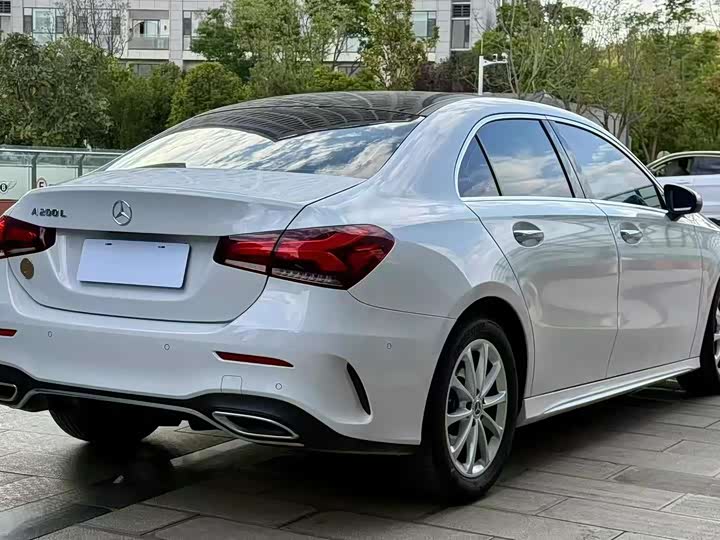 Фото 9 - Mercedes-Benz A-Class