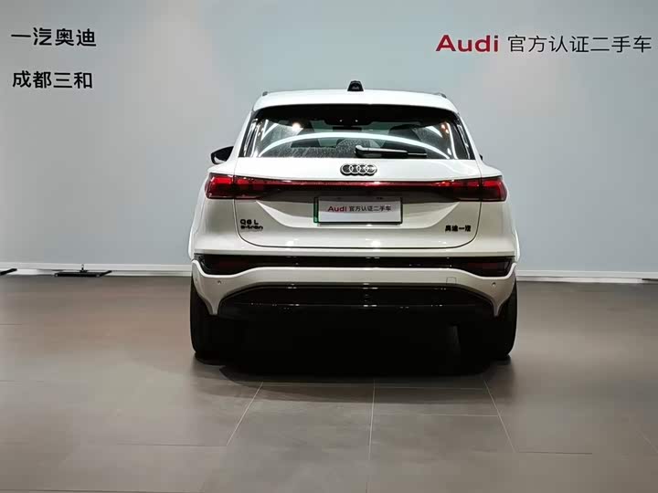 Фото 3 - Audi Q6L e-tron
