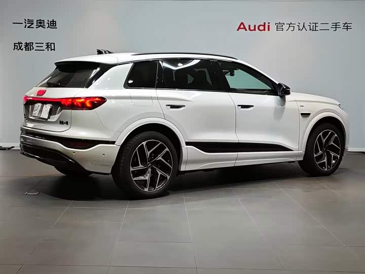 Фото 4 - Audi Q6L e-tron