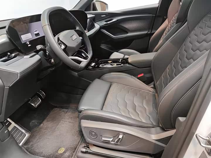 Фото 7 - Audi Q6L e-tron