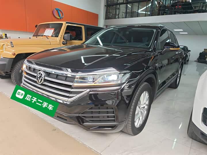 Фото 1 - Volkswagen Touareg