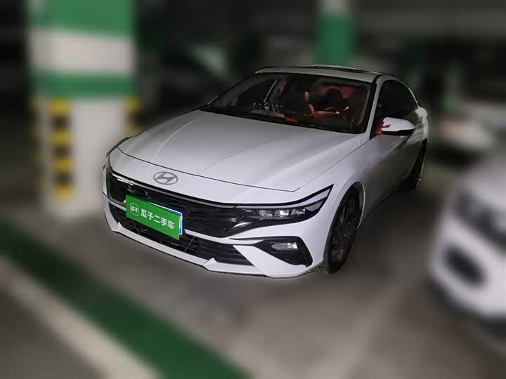 Фото 2 - Hyundai Elantra N line