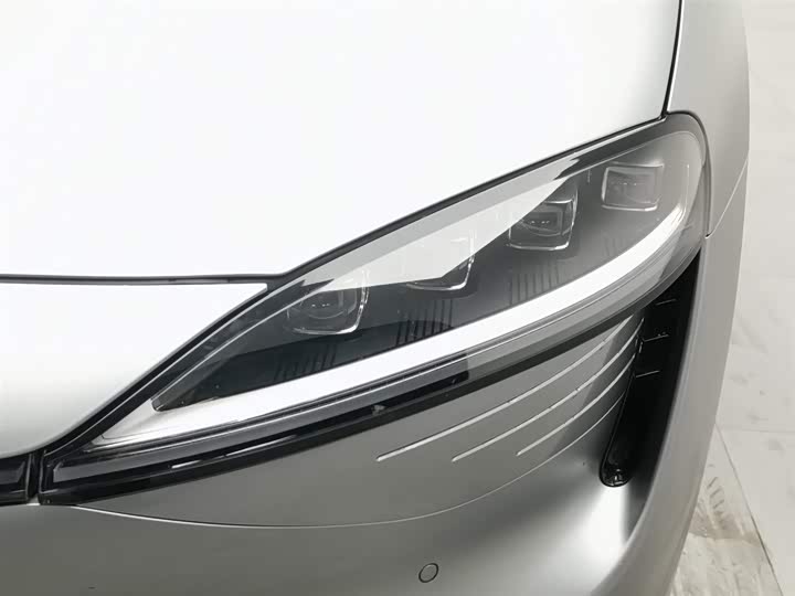 Фото 7 - Luxeed S7