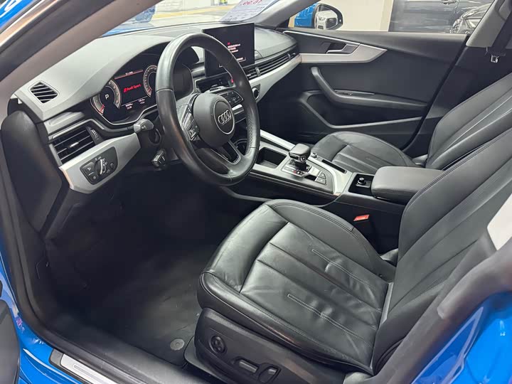 Фото 5 - Audi A5