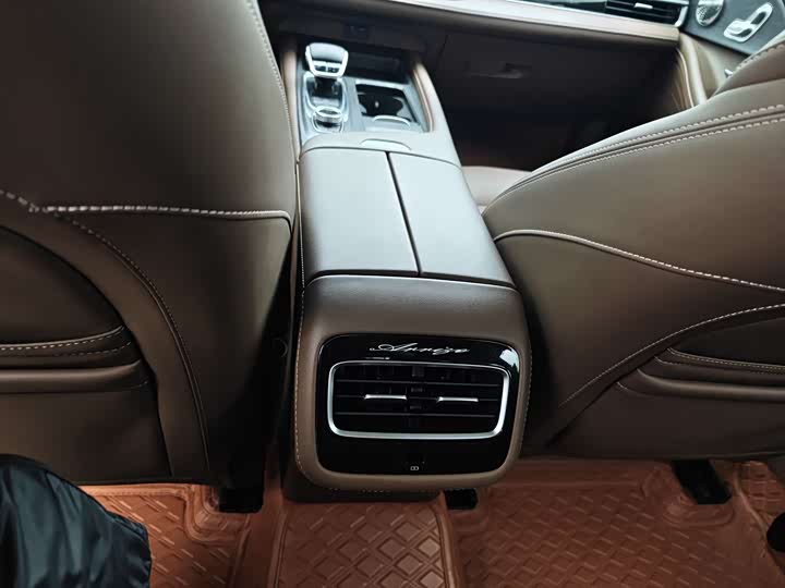 Фото 9 - Chery Arrizo 8