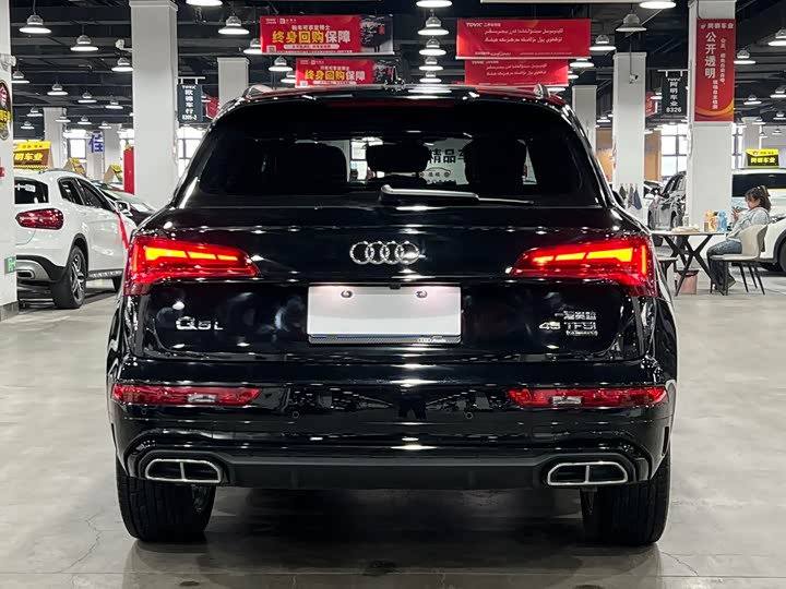 Фото 4 - Audi Q5L