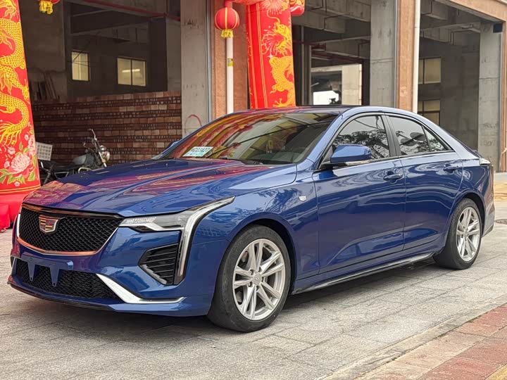 Фото 1 - Cadillac CT4