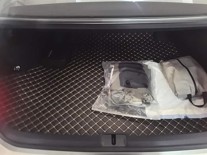 Фото 4 - Lexus ES